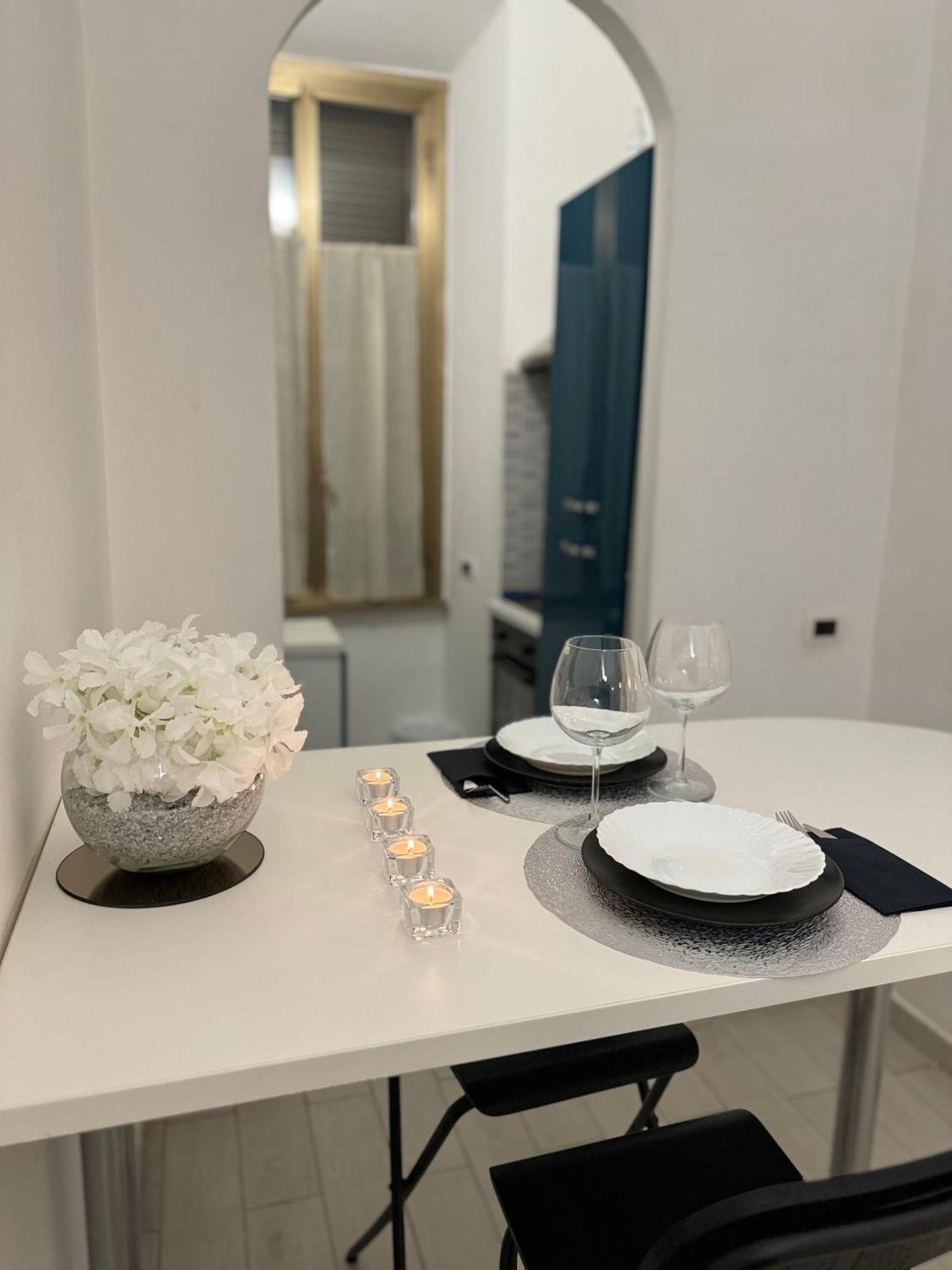 Апартаменты Cairoli 2 House G&B Termini Рим Экстерьер фото